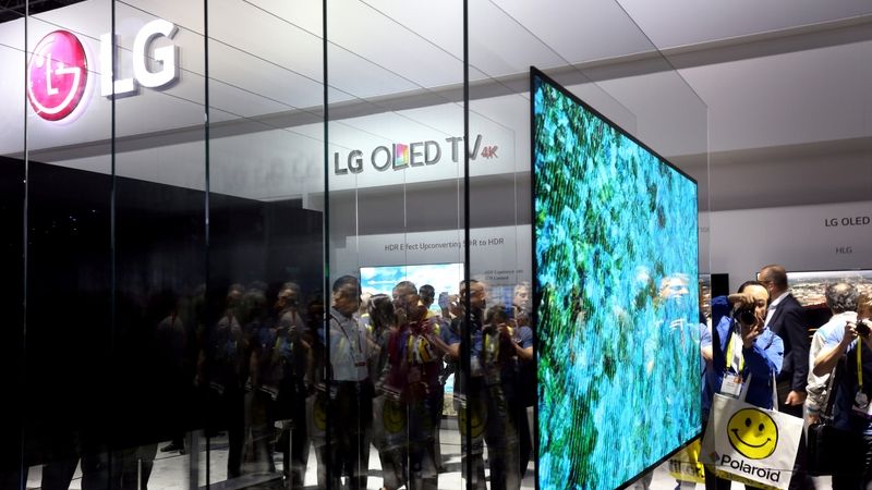 LG Display zvýší investici do závodu na obrazovky ve Vietnamu o 1,4 miliardy dolarů